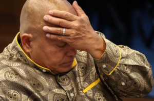 Caos en el Senado de Filipinas: disparos, militares y la captura del senador Ronald dela Rosa