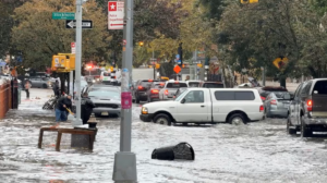 Fuertes tormentas azotan Nueva York: inundaciones, caos vial y miles de usuarios sin electricidad