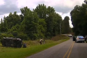 Bebé de 4 meses sale despedido durante una persecución policial a más de 160 km/h en Arkansas