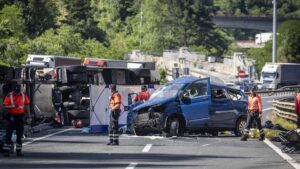 Cinco policías forales fallecen en un trágico accidente en la AP-8 cuando se dirigían a una jornada de formación