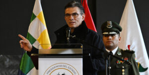 Bolivia investiga amenazas contra el presidente Rodrigo Paz y las Fuerzas Armadas en medio de la crisis política