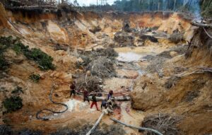 Despliegan fuerzas especiales en Las Claritas, zona clave del Arco Minero venezolano