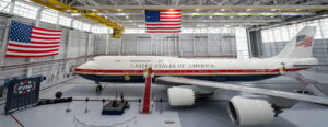 El lujoso avión regalado por Qatar a Estados Unidos será transformado en el nuevo centro de mando aéreo de Donald Trump