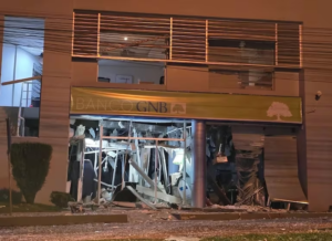 Comando armado asalta tres bancos y una casa de cambios en Paraguay utilizando explosivos