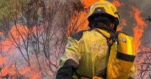 Incendio en Soneja: el fuego mantiene en alerta a Castellón mientras avanzan las tareas para contener las llamas