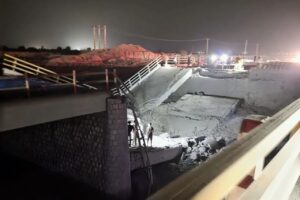 Al menos ocho muertos y 19 heridos tras nuevos ataques de EE.UU. en el sur de Irán