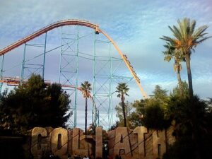Pasajero de Goliath sorprende al atrapar un tenis en pleno recorrido