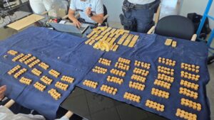 Obreros descubrieron lingotes de oro ocultos en las paredes de un sótano en Bélgica