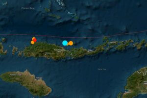 Terremoto de magnitud 7,7 sacude Indonesia y activa una alerta de tsunami
