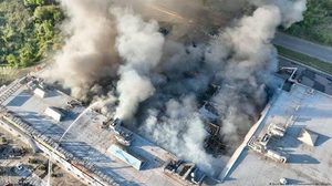Ataque ruso contra un centro comercial en Ucrania deja 16 muertos y 130 heridos