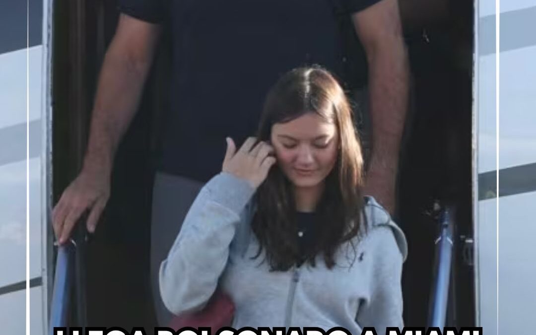 Flávio Bolsonaro llegando a Miami junto a su familia