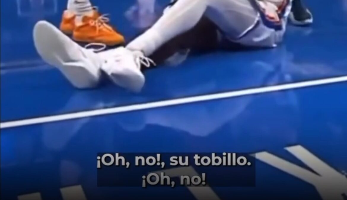 Jalen Williams, de Oklahoma City Thunder, en el piso tras la lesión ante los Clippers