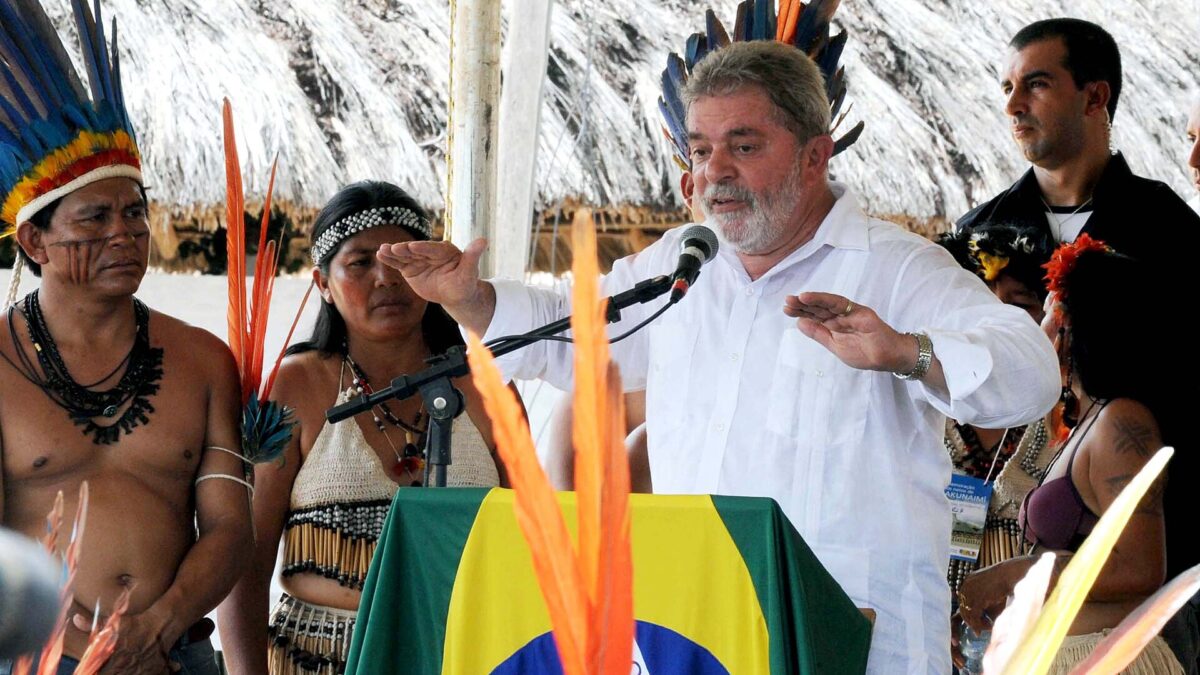 El presidente Lula da Silva hablando durante un acto oficial