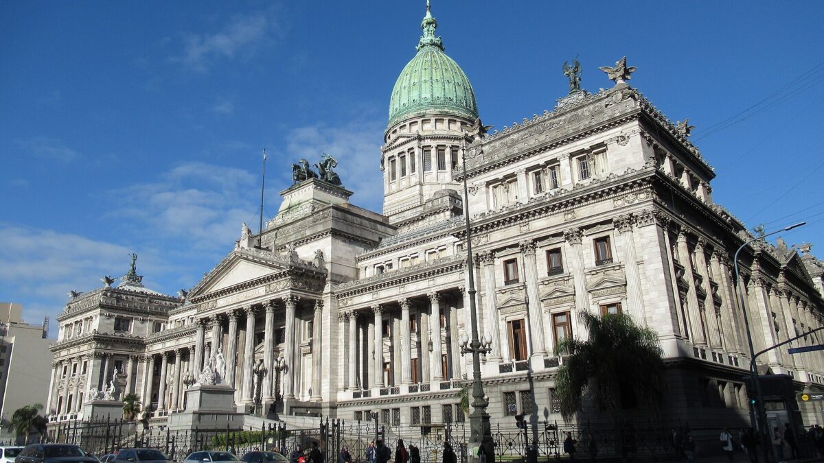 Fachada exterior del Palacio del Congreso de la Nación Argentina, en Buenos Aires, fotografiada en 2019.