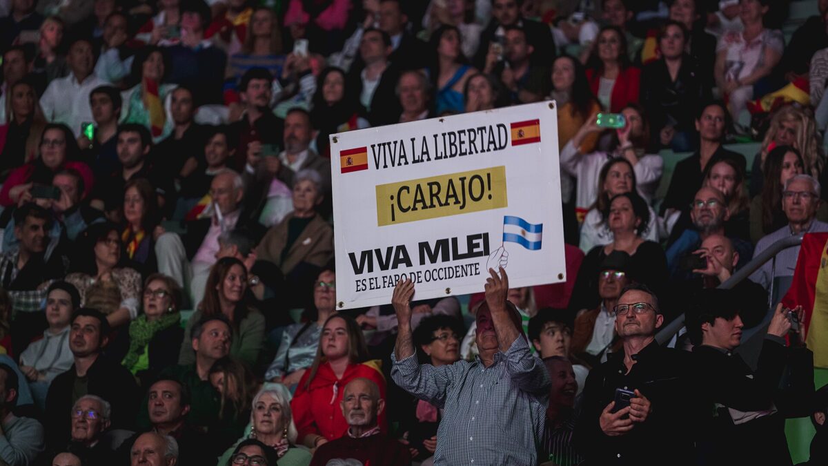 Javier Milei hablando en un acto en Madrid