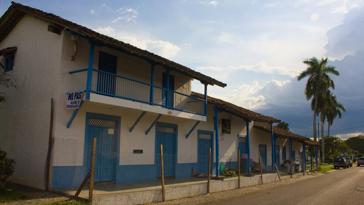 Fachada del Museo de Penonomé, en la provincia de Coclé, Panamá