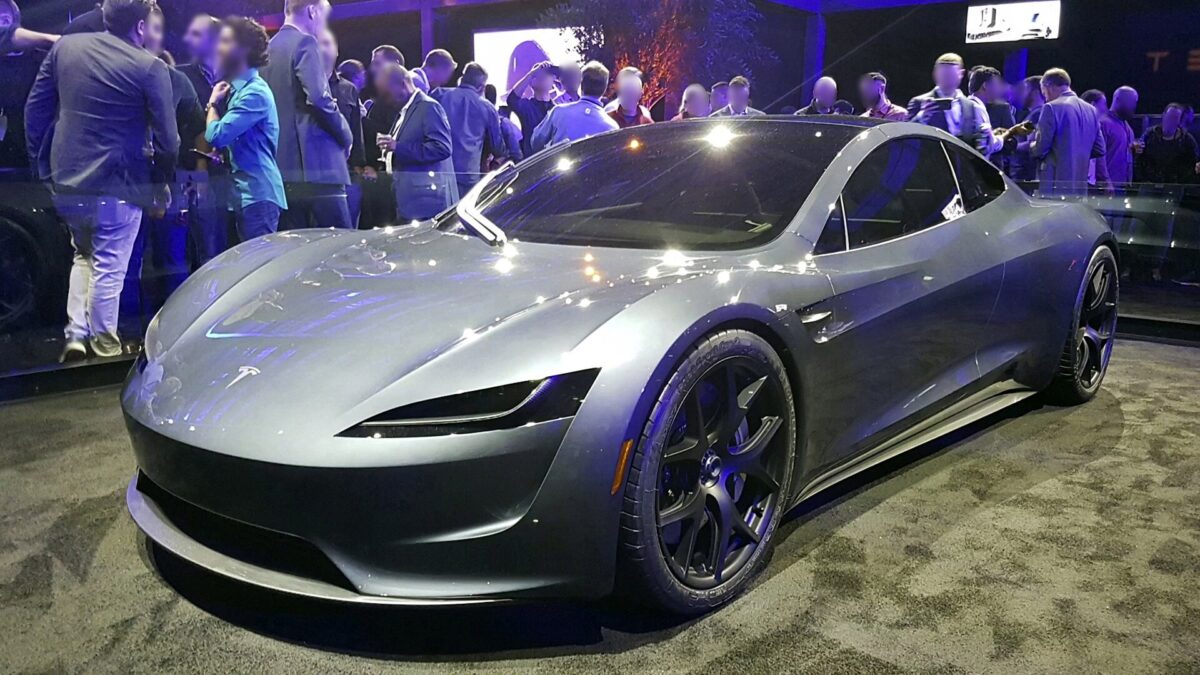 Prototipo del Tesla Roadster de nueva generación (2020) exhibido en el evento de lanzamiento de noviembre de 2017
